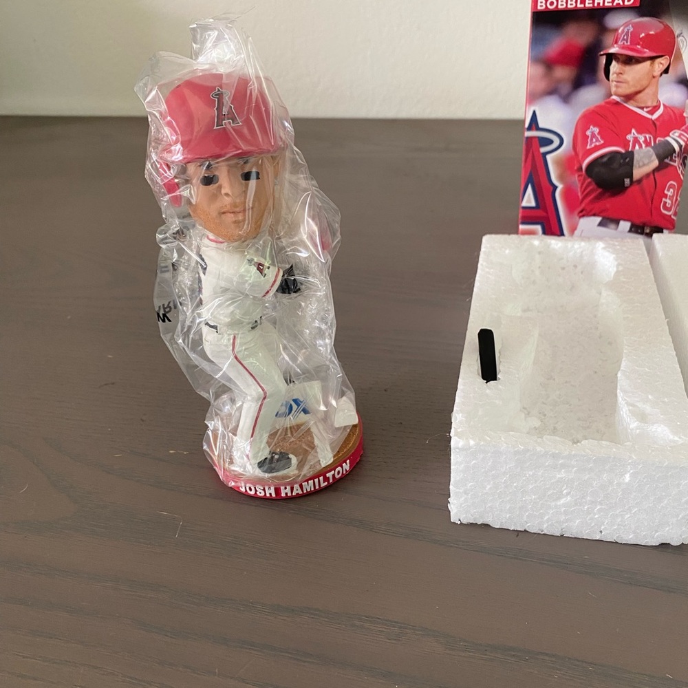 Josh Hamilton Bobblehead. - Picture 2 of 8